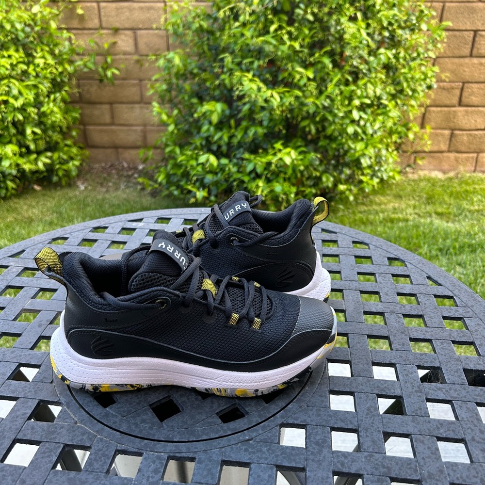 COPY - UA 3Z5 CURRY SIZE 6